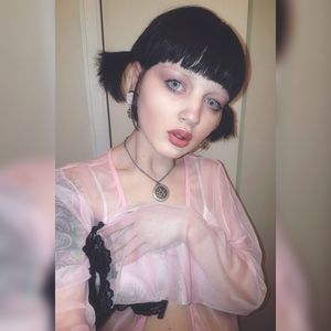 Meet your Posher, Marissa